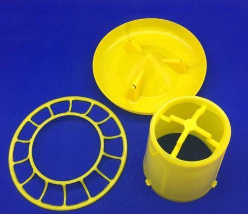 Yem qabı 
yemin yere tökülmesini ve israfının qabaqını alır, çox rahat