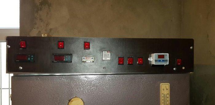 İnqubator satılır. 550-600 toyuğ yumurtası tutur. Tam avtomatik işləyi