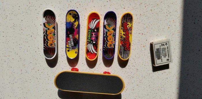 Скейтборды для попугайчиков
Маленький 3 азн
Большой 10 азн